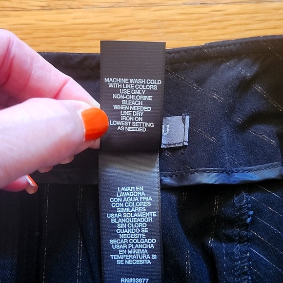 Bisou Bisou pinstripe black pencil skirt women's size 8 - Picture 6 of 7